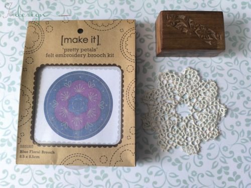 Blue Floral Brooch [make it] felt embroidery brooch kit