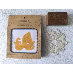 Blue Ringed Octopus [make it] felt embroidery kit