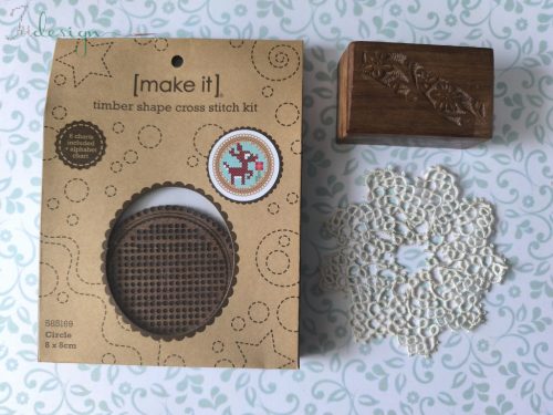 Circle [make it] timber shape cross stitch kit