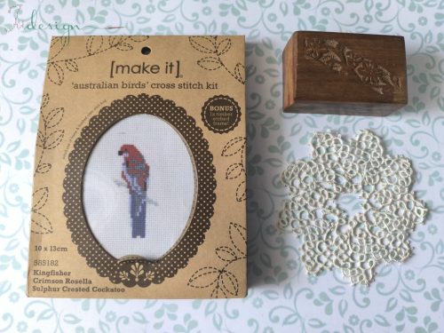 Kingfisher [make it] australian birds cross stitch kit